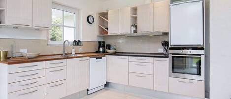 Comfort House, 4 Bedrooms | Interior