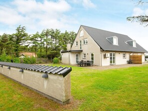 Comfort House, 4 Bedrooms | Exterior