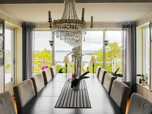 Classic House, 5 Bedrooms | Interior - 5 Person Holiday Home in Klovedal (Klovedal)