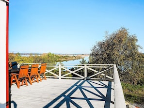 Classic House, 5 Bedrooms | Water view