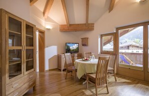 コンフォート アパートメント 3 ベッドルーム | レストラン