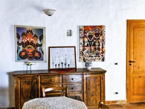 Classic House, 4 Bedrooms | Living room - Holiday Home in Fulgatore With Swimming Pool (Erice)