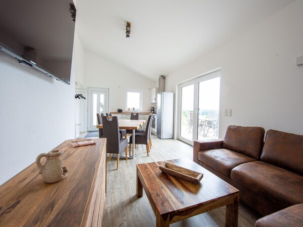 Classic House, 3 Bedrooms | Living room - Tranquil Holiday Home in Filz in the Eifel With Garden (Filz)