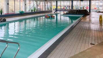 Căn hộ tiện nghi đơn giản, 3 phòng ngủ | Hồ bơi | Hồ bơi trong nhà, hồ bơi nước nóng