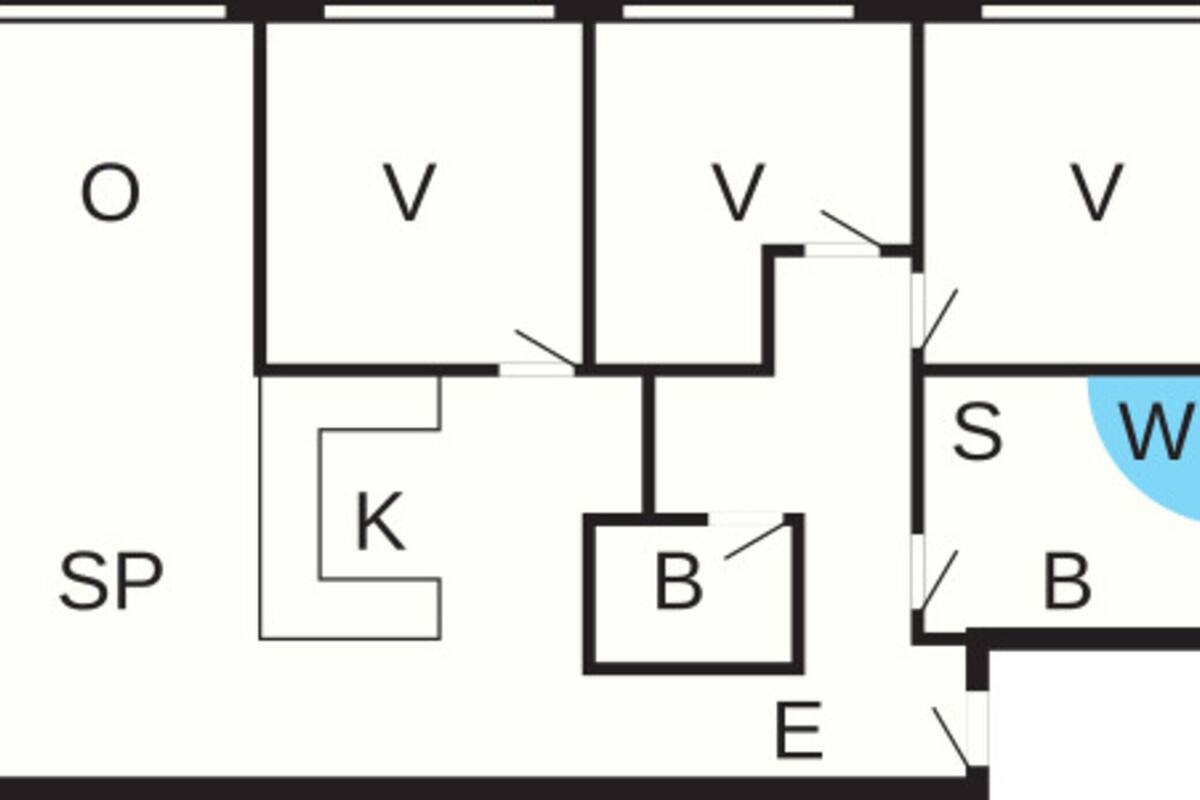 L’hôtel est aménagé de manière à comprendre une chambre de type TE, une chambre de type SP et plusieurs chambres de type V. Une chambre de type K est située à côté des chambres de type V, et une chambre de type B est reliée aux chambres de type V.