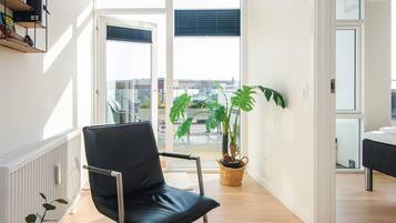 Căn hộ tiện nghi đơn giản, 3 phòng ngủ | Nội thất