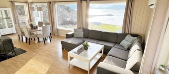 6 Person Holiday Home in Sundlandet