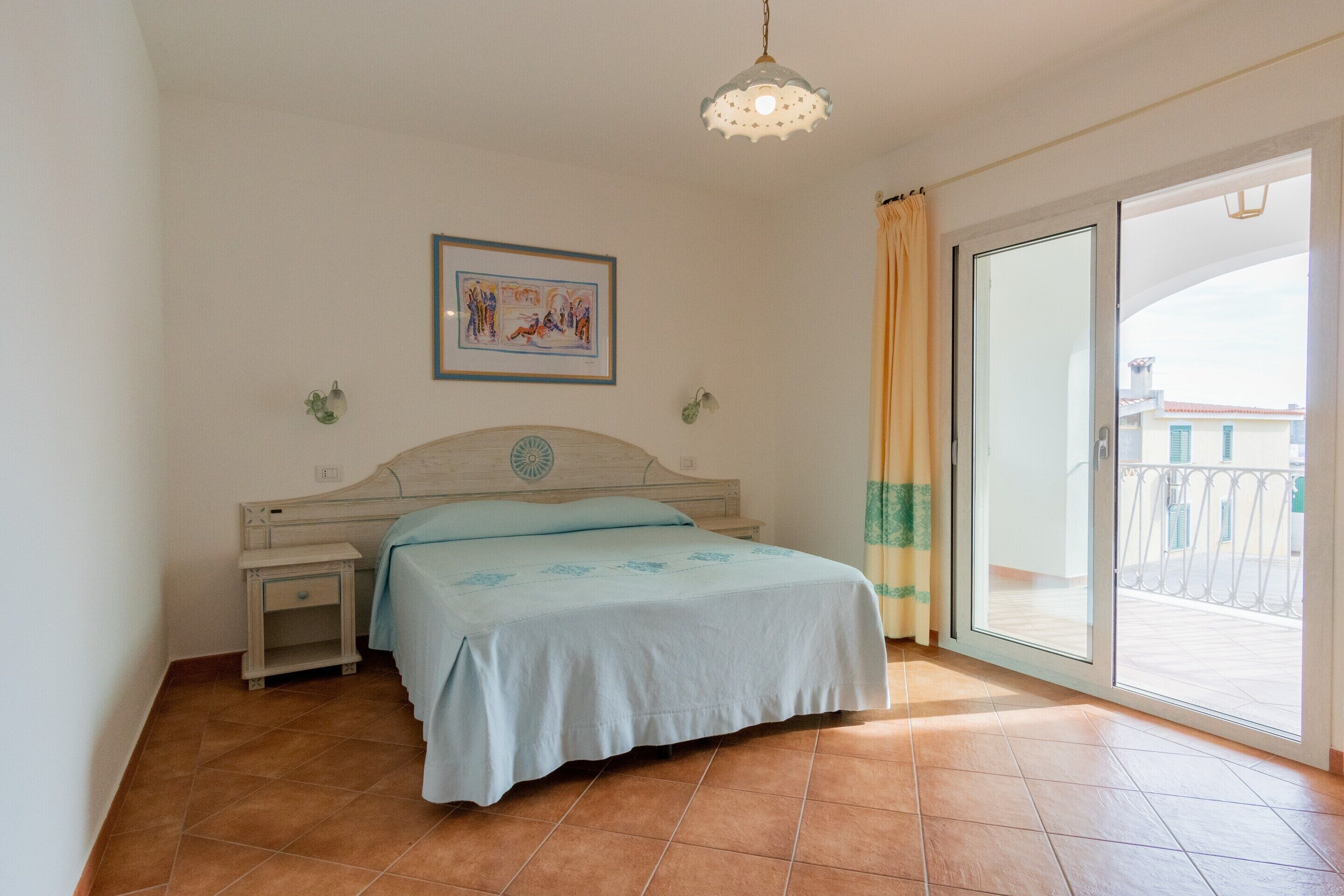Deluxe Apartment, 2 Bedrooms | 6 bedrooms, individually furnished