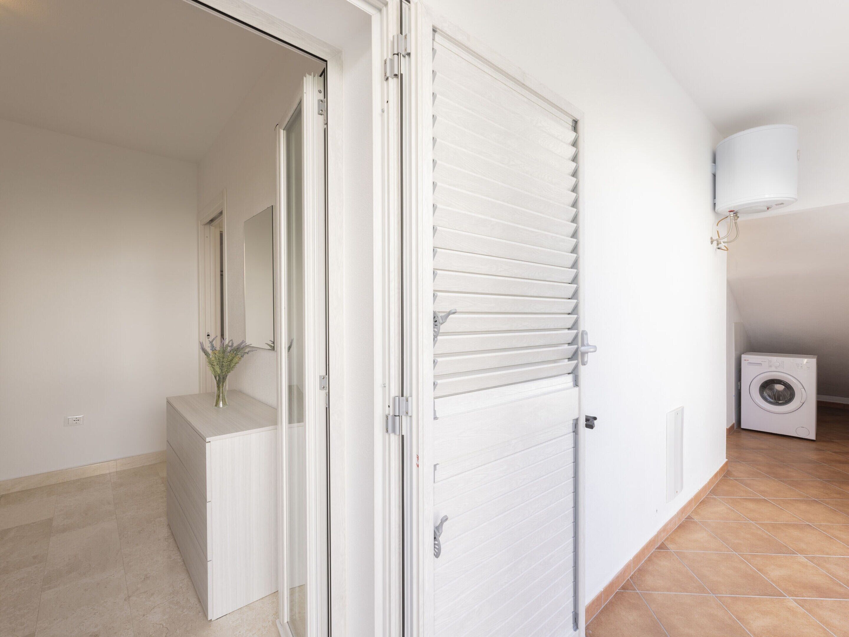 Classic Apartment, 3 Bedrooms | Reception