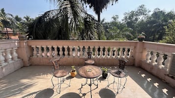 Royal Studio Suite | Balcony