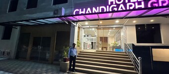 Goroomgo Chandigarh Grand and Banquet