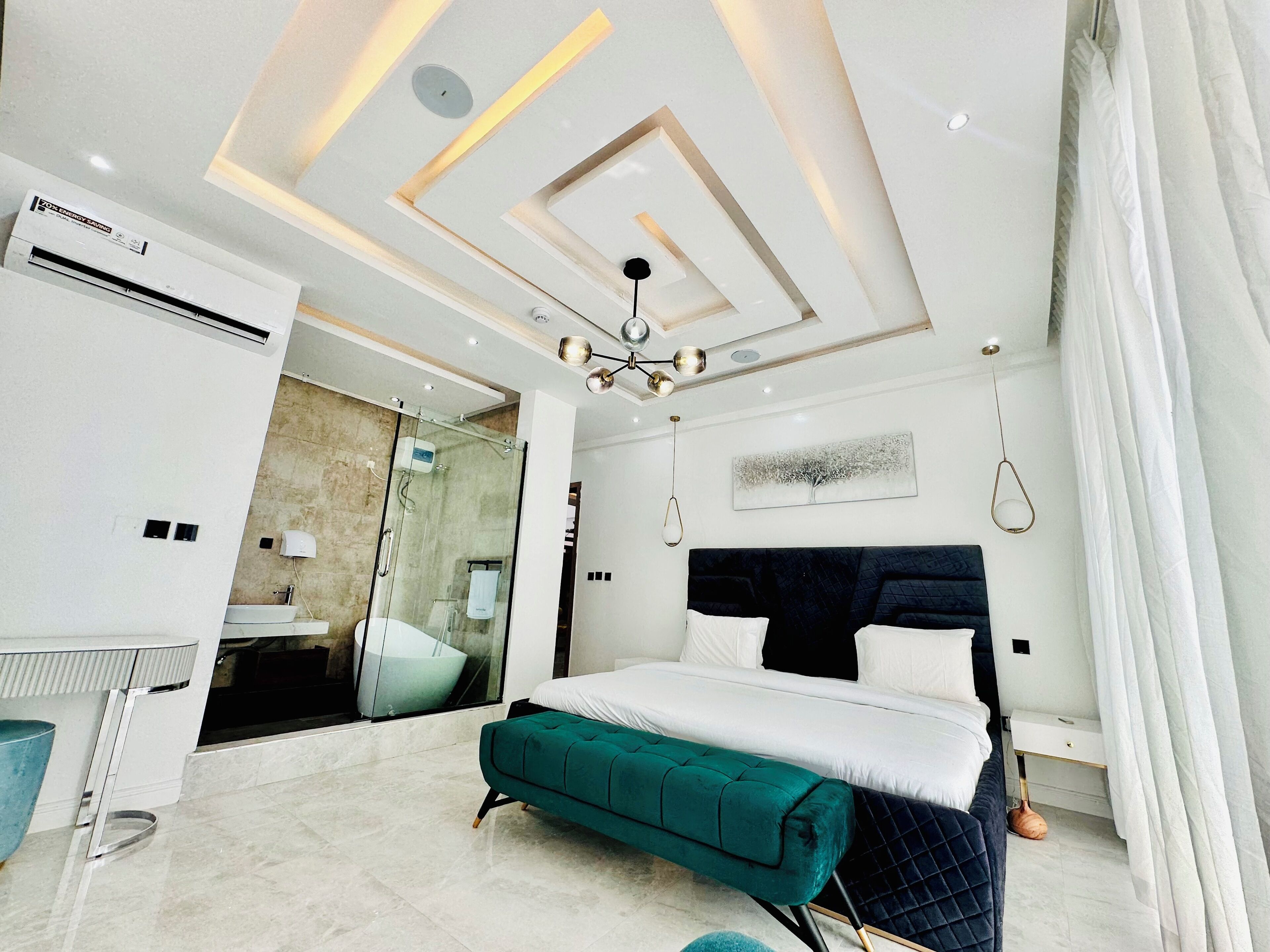 ラグジュアリー ダブルルーム プールビュー | エジプト綿のシーツ、高級寝具、低反発ベッド、客室ごとに異なる装飾