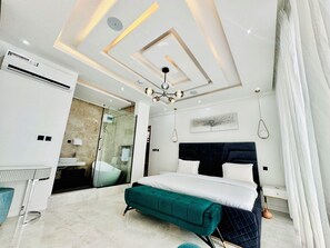 奢華雙人房, 泳池景觀 | 埃及棉床單、高級寢具、記憶床墊、獨特裝潢