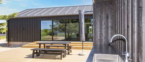 الإطلالة من المنشأة