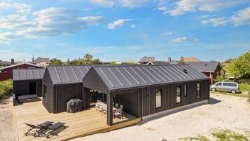 Classic House, 5 Bedrooms | Exterior