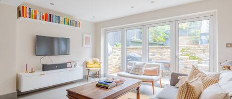 Televisor, oficines i pantalles d'ordinador