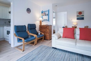 Standard Chalet | Living area