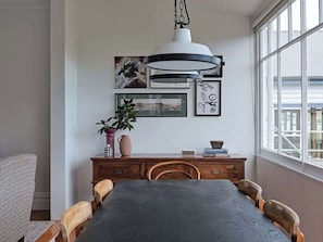 Dining - Sunny, spacious three bedroom apartment with views (Battery Point)