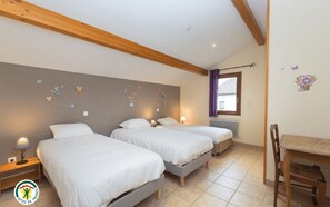 1 bedroom, iron/ironing board, internet, bed sheets