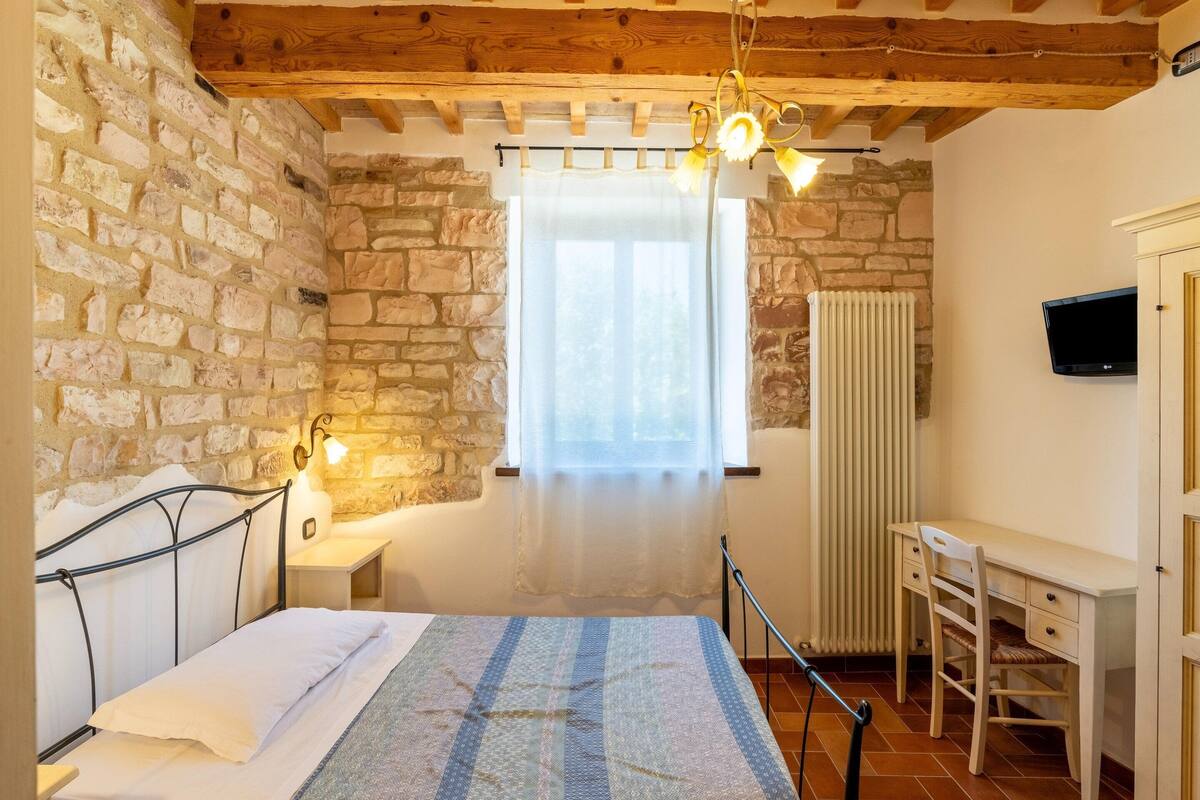 Luxury House, 5 Bedrooms | 14 bedrooms, individually furnished, bed sheets