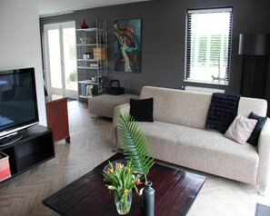 Living room - Appealing Bungalow With Garden (Breskens)