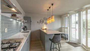 Comfort Apartment, 2 Bedrooms | Private kitchen | Fridge, microwave, dishwasher, coffee/tea maker