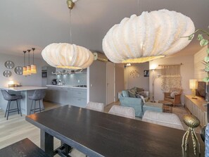 Comfort Apartment, 2 Bedrooms | Dining