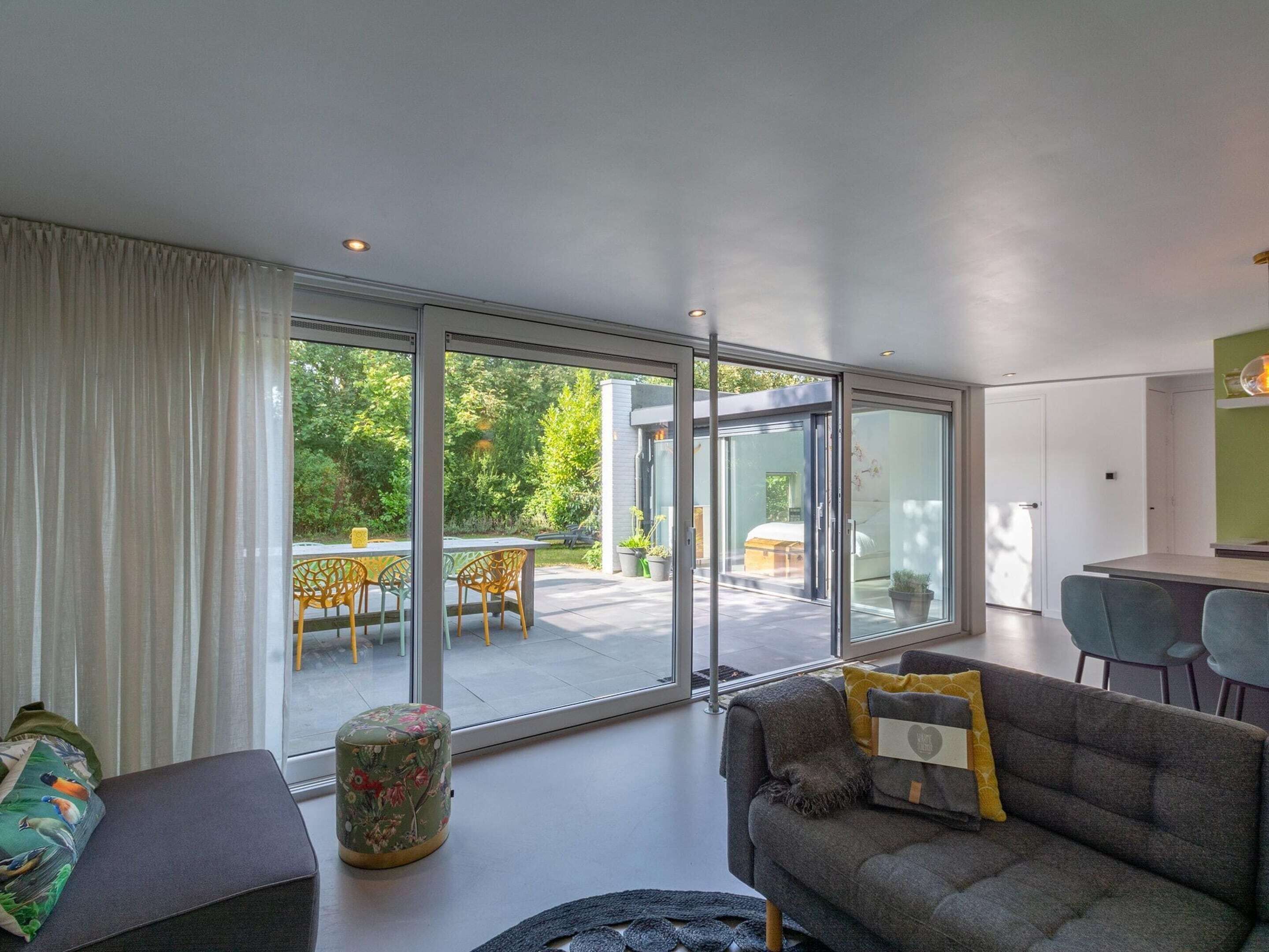 Comfort Bungalow, 2 Bedrooms | Living room