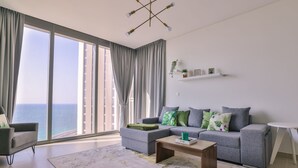 Comfort Apartment, 2 Bedrooms | Living room - Luxurious Apartments Dubai Marina Views - Pool & Gym by Sojo Stay (Dubai)