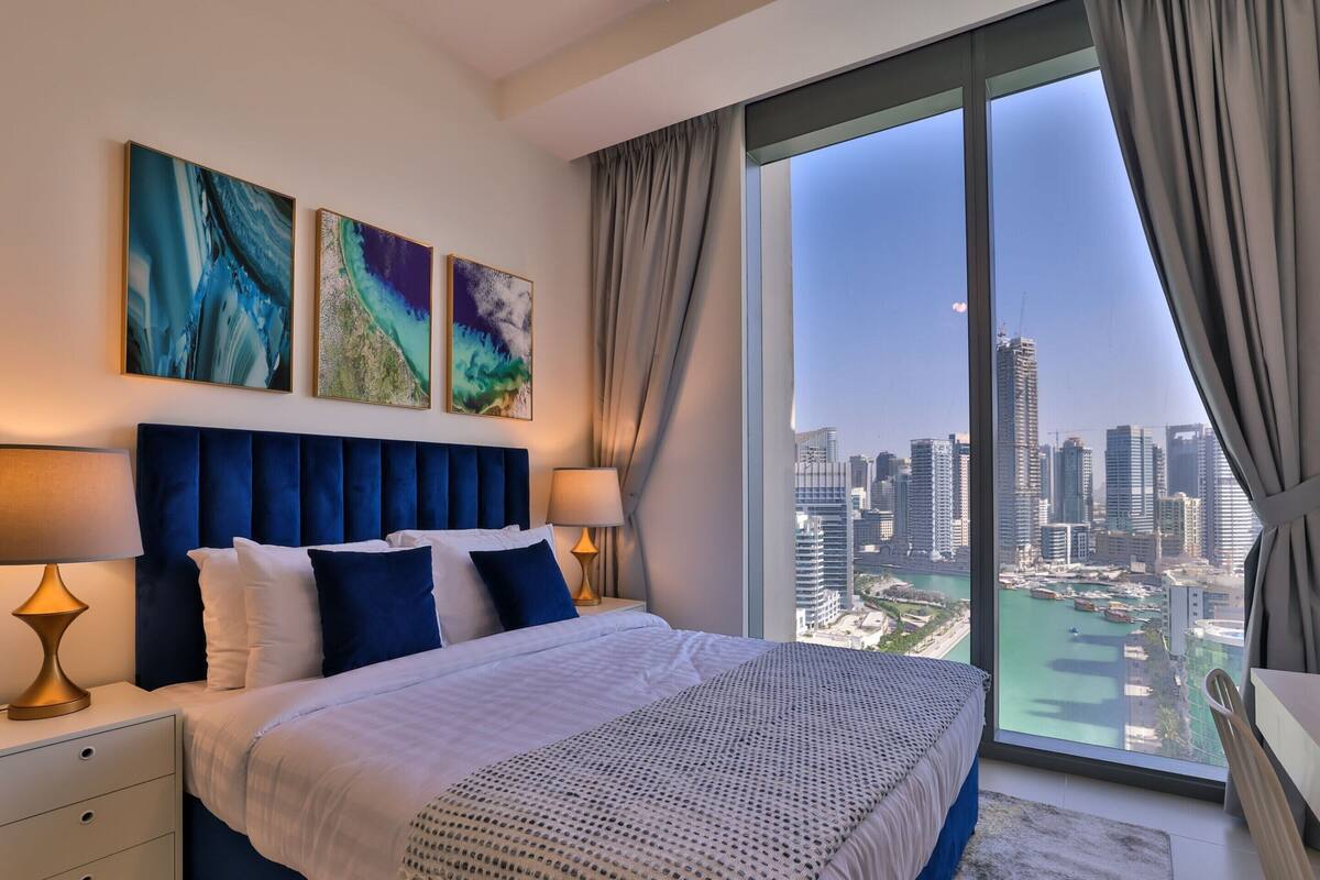 Apartemen Klasik, 1 kamar tidur | 5 kamar tidur, setrika/meja setrika, dan seprai linen