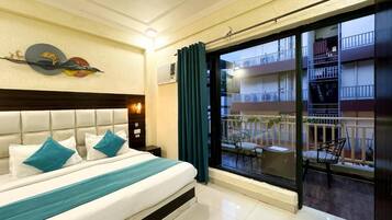 Deluxe Double Room | Free WiFi, bed sheets