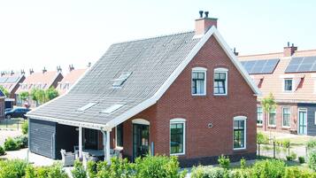 Classic House, 5 Bedrooms | Exterior