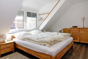 5 habitaciones y muebles diferentes