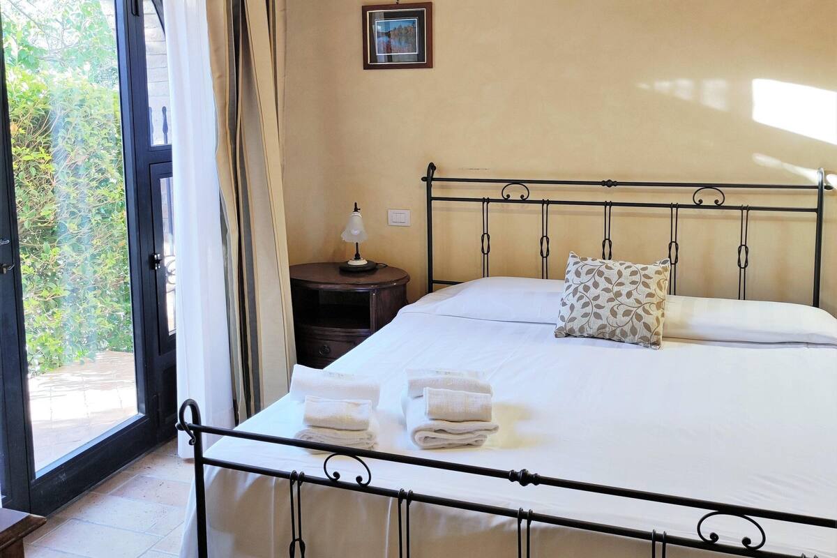 Elite House, 2 Bedrooms | 22 bedrooms, individually furnished, bed sheets