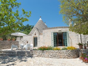 Classic House, 6 Bedrooms | Exterior - Villa Flora in Ostuni (Ostuni)