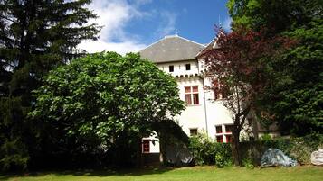 Classic House, 2 Bedrooms | Exterior