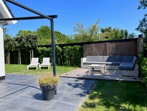 Classic Villa, 4 Bedrooms | Balcony - Serene Holiday Home in De Koog Texel With Sauna (De Koog)