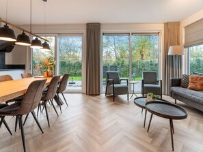 Classic House, 3 Bedrooms | Dining - Serene Holiday Home in De Koog Texel With Sauna (De Koog)