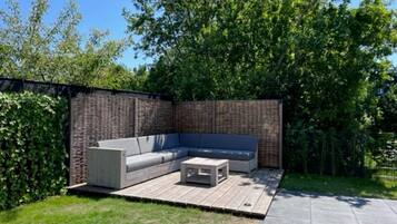 Vila Klasik, 4 kamar tidur | Balkon