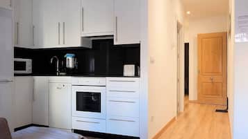 Apartament Comfort, 3 dormitoris | Cuina privada | Frigorífic, microones, forn i rentaplats