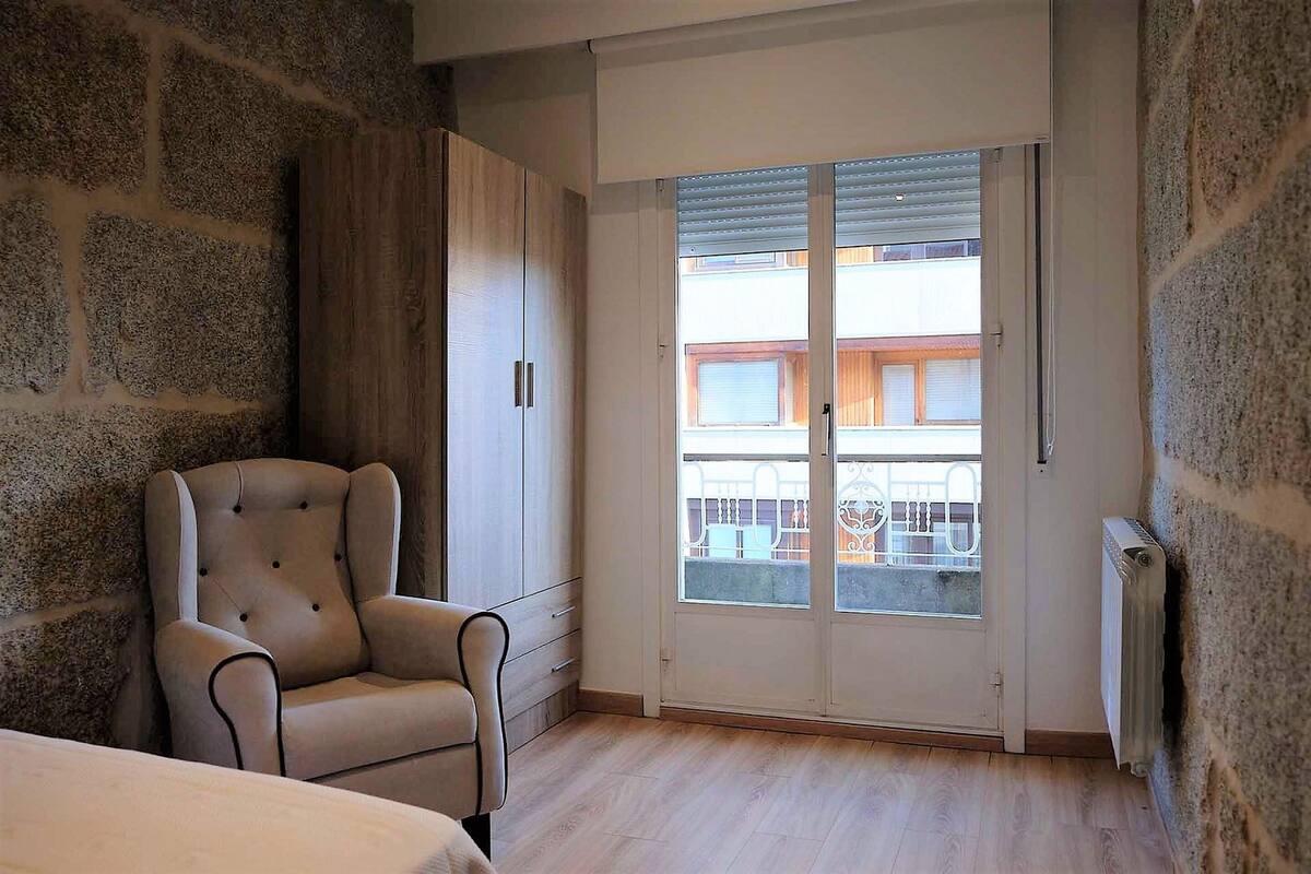 Apartamento clássico, 3 quartos | 21 quartos, roupa de cama