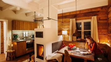 Fridge, oven, dishwasher, coffee/tea maker