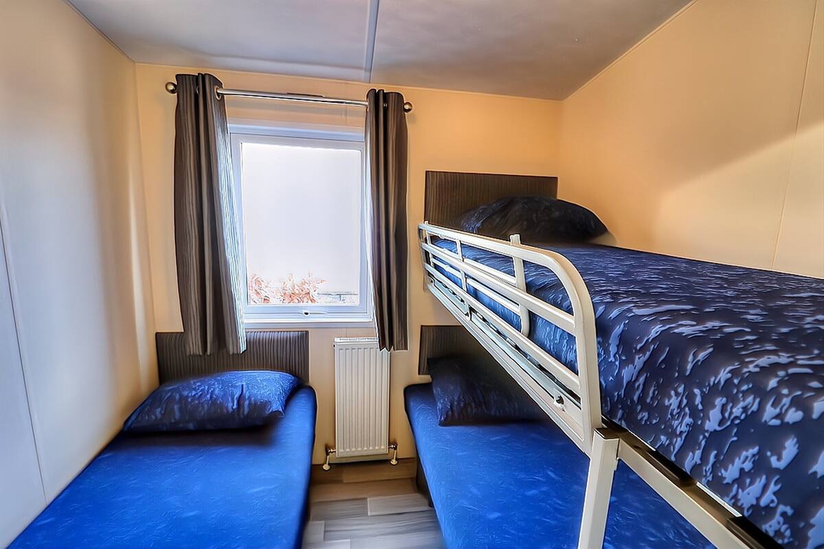 Comfort Chalet, 2 Bedrooms | 17 bedrooms, individually furnished