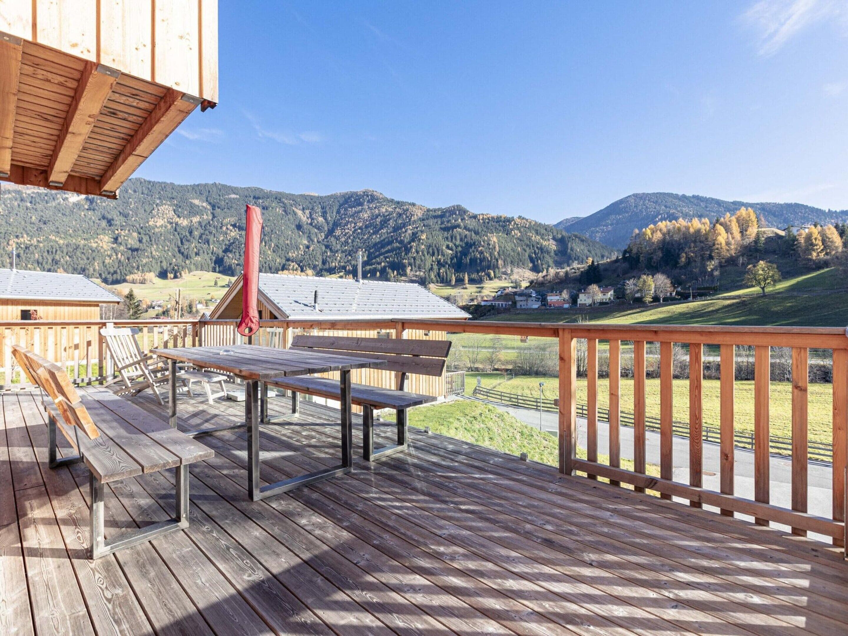 Comfort Chalet, 4 Bedrooms | Balcony