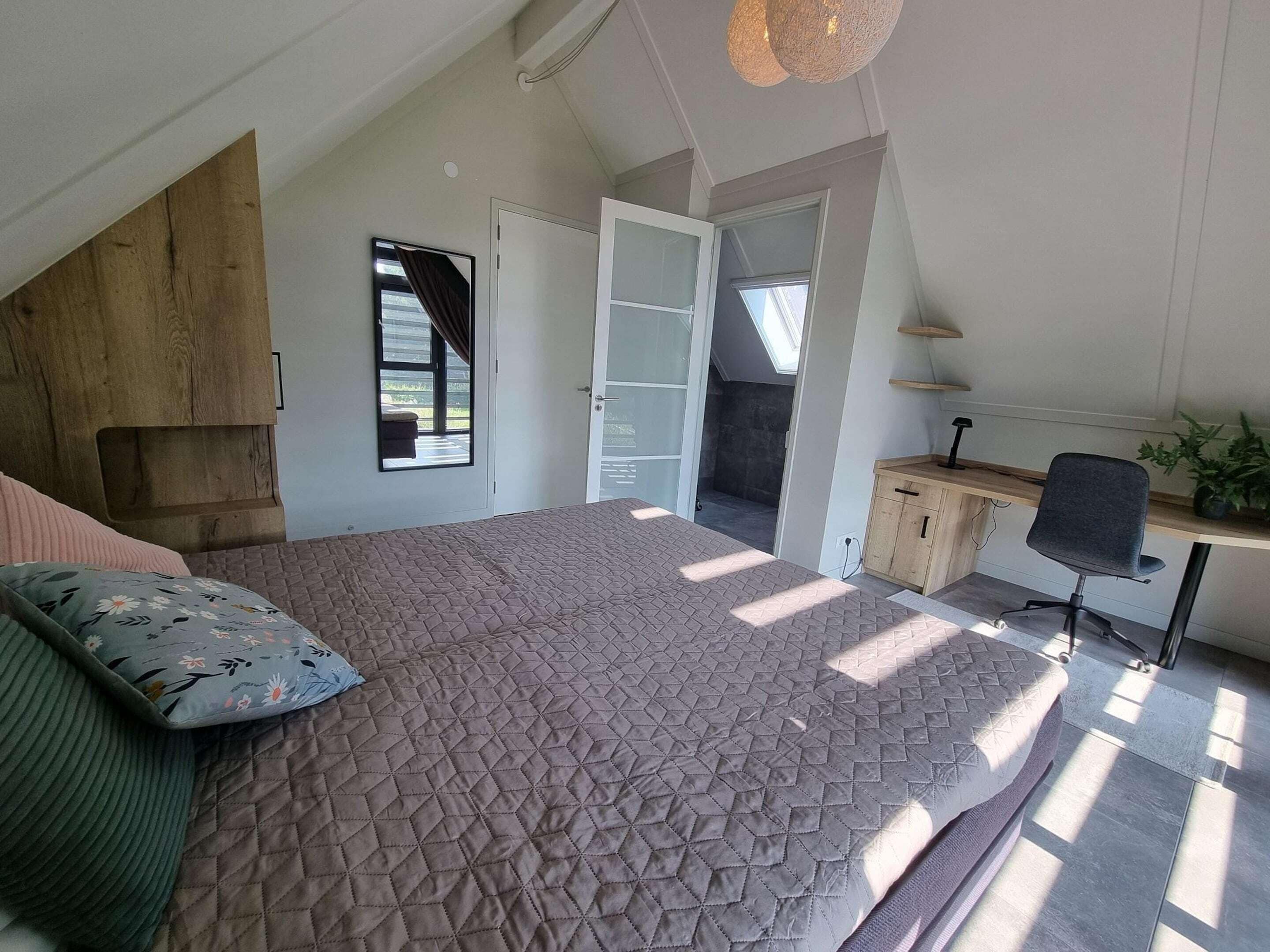 Elite House, 4 Bedrooms | 58 bedrooms, individually furnished, bed sheets