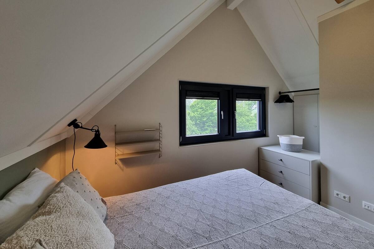 Classic House, 4 Bedrooms | 58 bedrooms, individually furnished, bed sheets