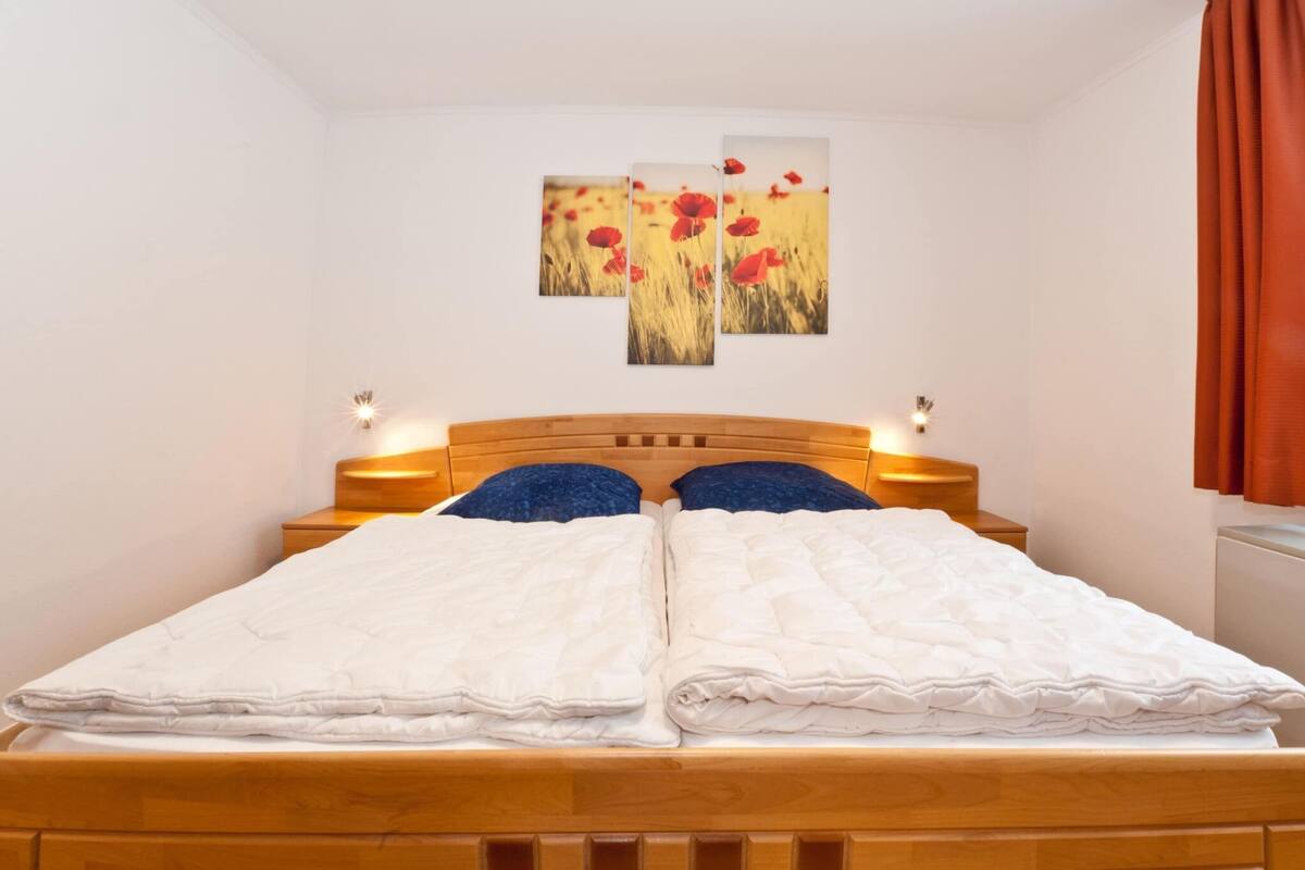 Casa Deluxe, 2 habitaciones | 20 habitaciones y muebles diferentes