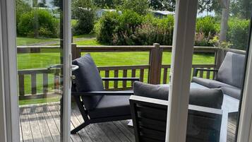 Elite Chalet, 3 Bedrooms | Balcony