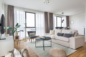 Classic House, 1 Bedroom | Living room