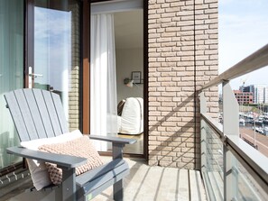 Premium Apartment, 2 Bedrooms | Balcony - Modern Apartment With a View of the Scheveningen Harbor (The Hague)